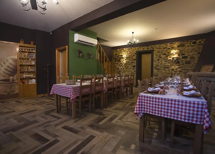 Casas Do Terreiro * Seia